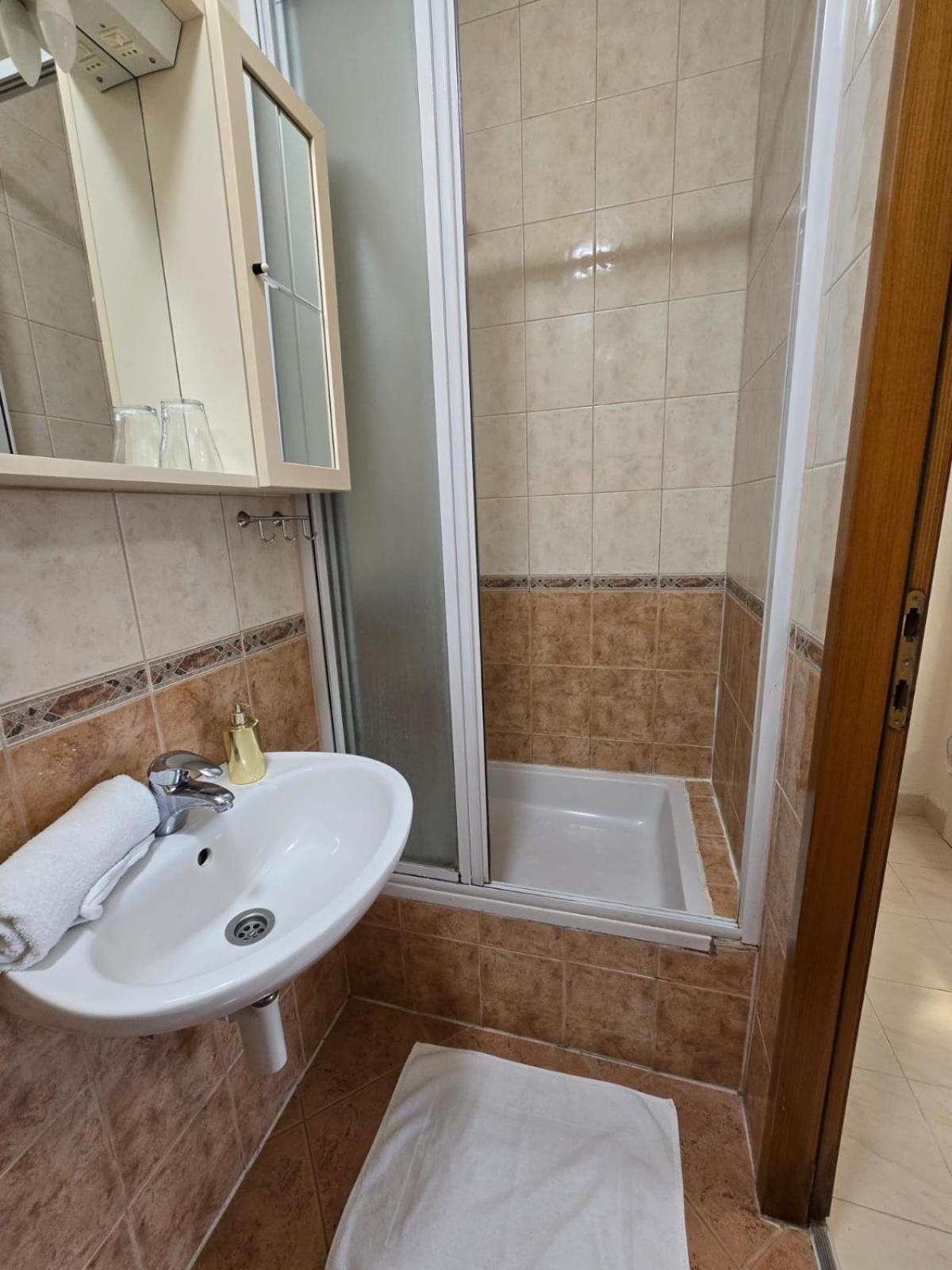 Apartment Ella Banjol المظهر الخارجي الصورة