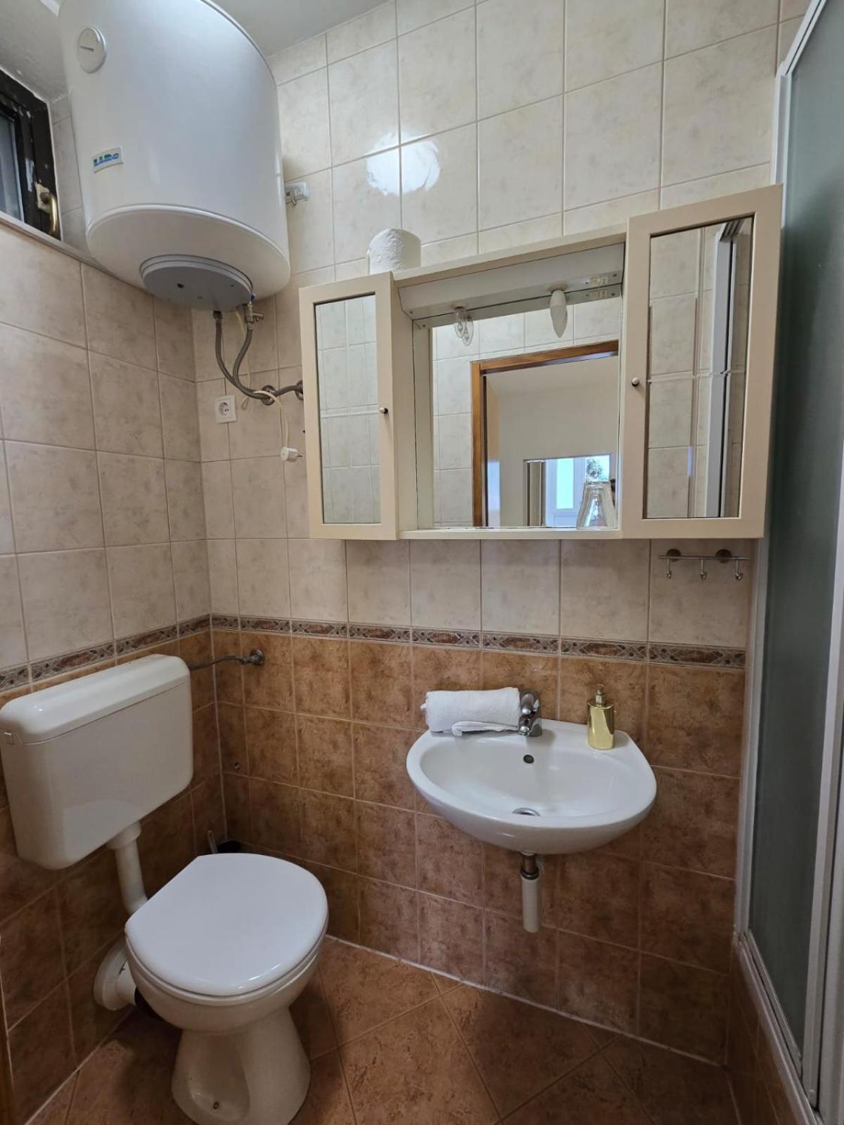 Apartment Ella Banjol المظهر الخارجي الصورة